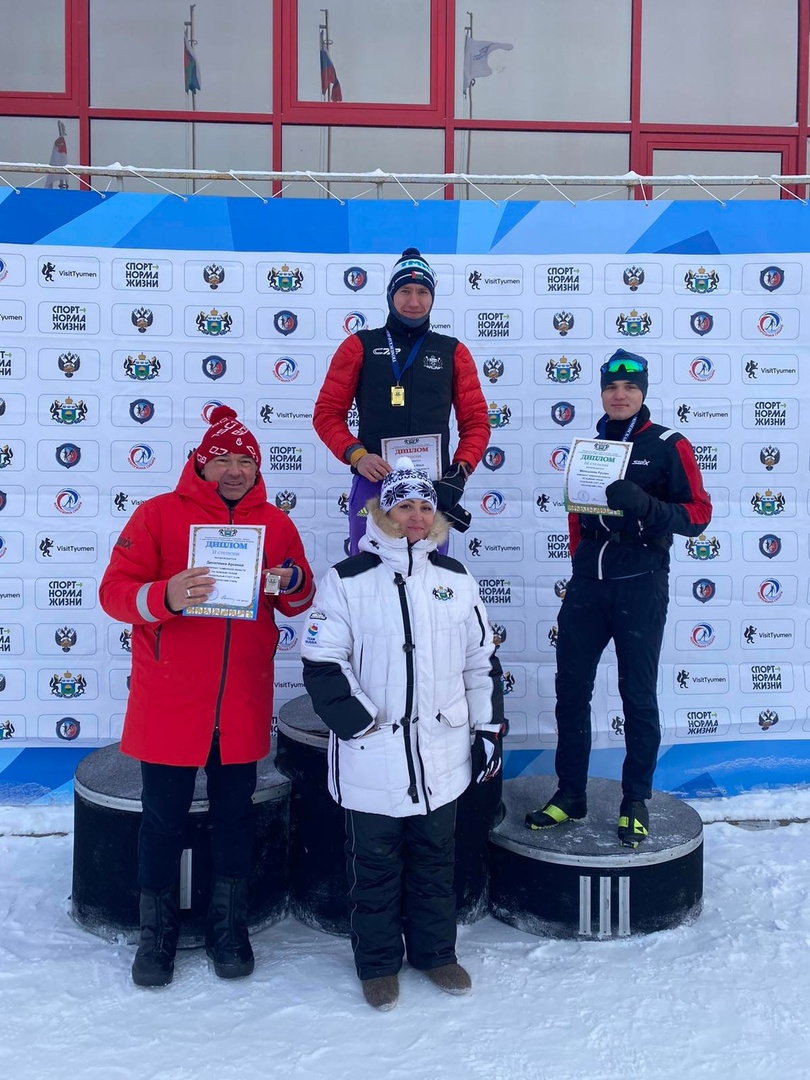 ЧЕМПИОНАТ НАЧАЛСЯ С РАЗДЕЛКИ