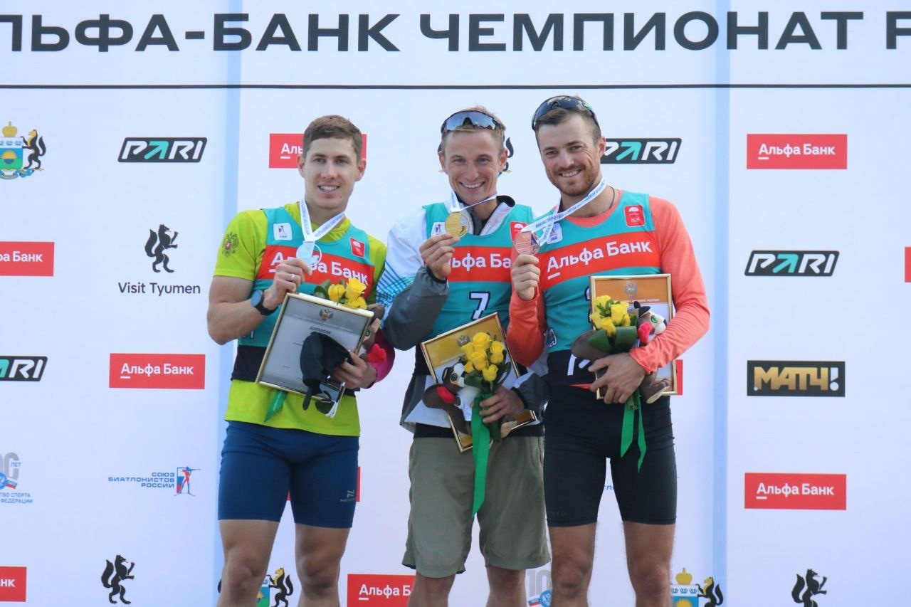 ЗАВЕРШИЛАСЬ ПЕРВАЯ ГОНКА ЧЕМПИОНАТА РОССИИ ПО БИАТЛОНУ.