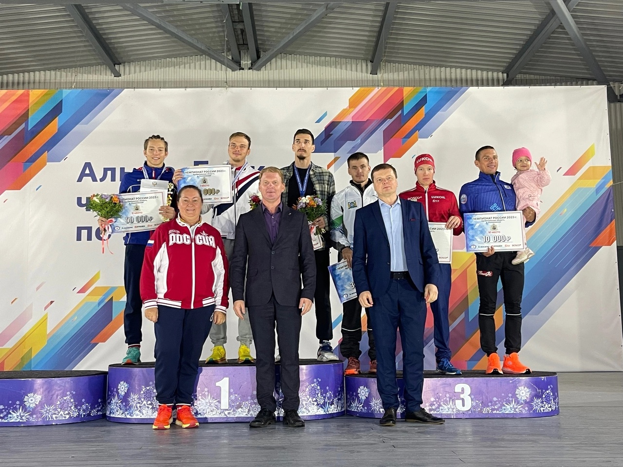 ТЮМЕНСКИЕ ЛЫЖНИКИ НА ЧЕМПИОНАТЕ РОССИИ УЖЕ ЗАВОЕВАЛИ ЧЕТЫРЕ МЕДАЛИ.